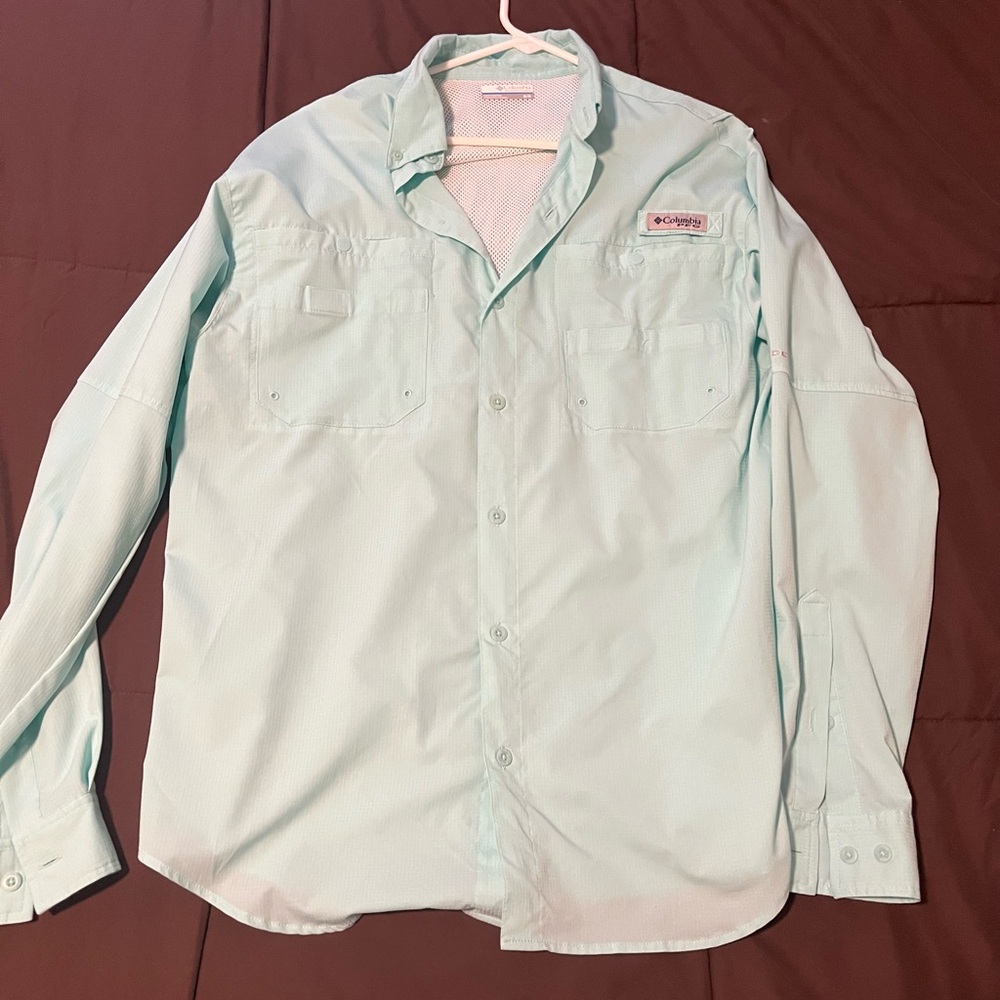 Columbia Men's Aqua Button Down Shirt